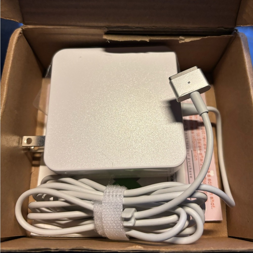 Mac book pro charger ( open box ) 5 pin 2012 or later